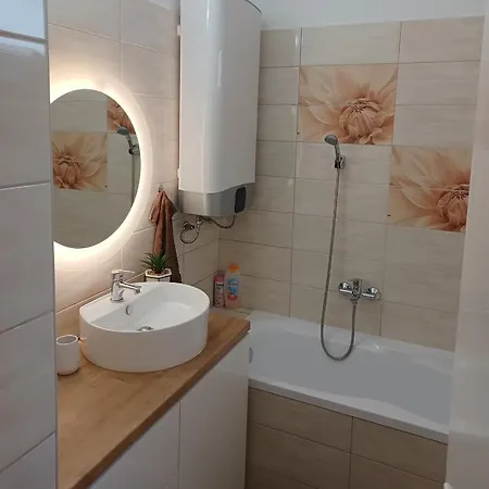 Anita Apartmanhaz Hajduszoboszlo Exterior photo