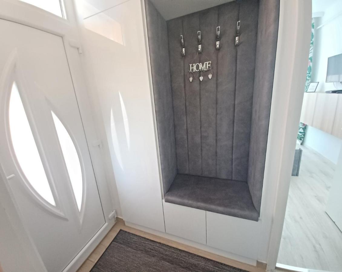 Anita Apartmanhaz דירה
